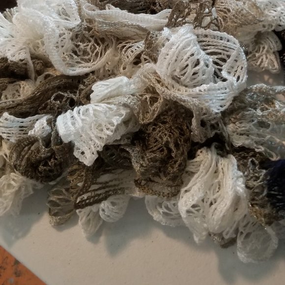 Scarf bundle - Picture 3 of 15